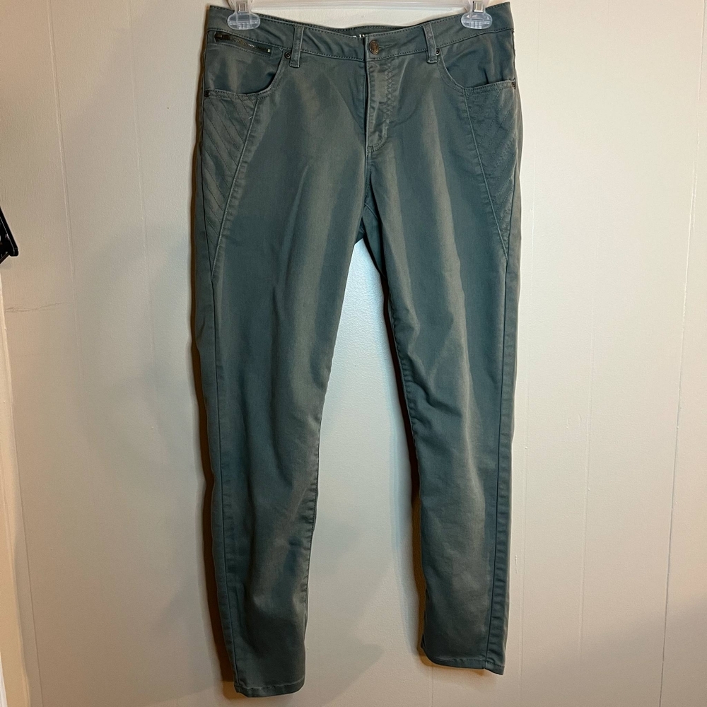 Canyon River Blues Size 12 Army Green Straight Leg Jeans